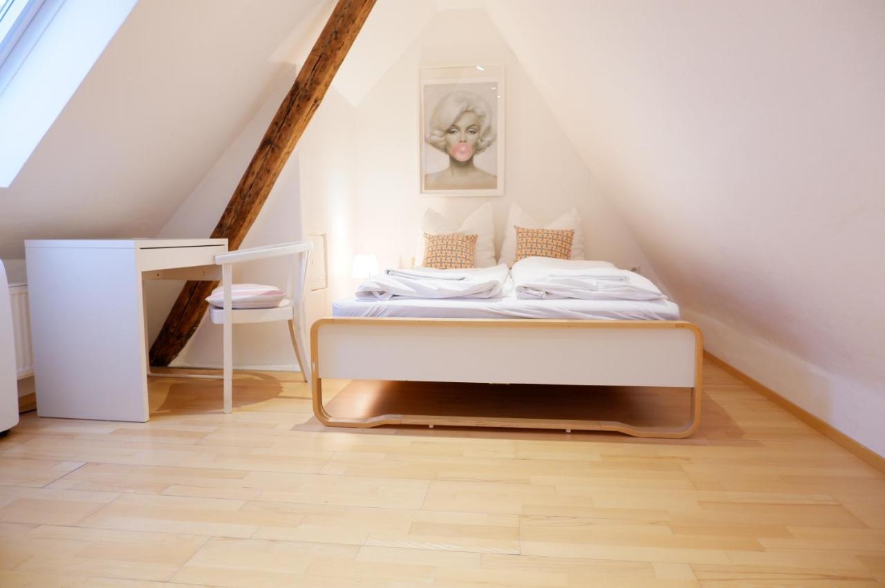 Apartment Zentral Im Herzen Der Altstadt Тюбинген Экстерьер фото