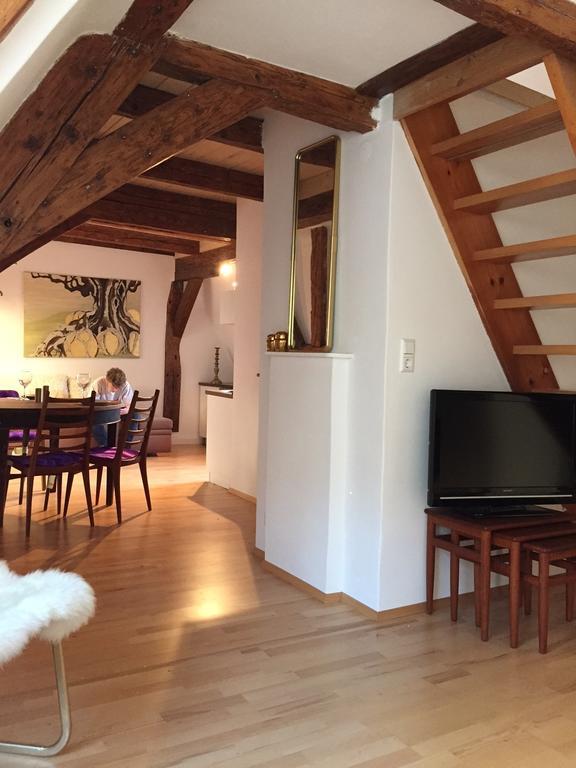 Apartment Zentral Im Herzen Der Altstadt Тюбинген Номер фото