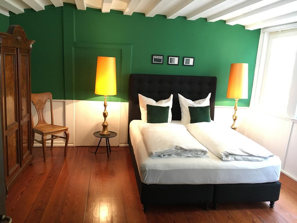 Apartment Zentral Im Herzen Der Altstadt Тюбинген Экстерьер фото